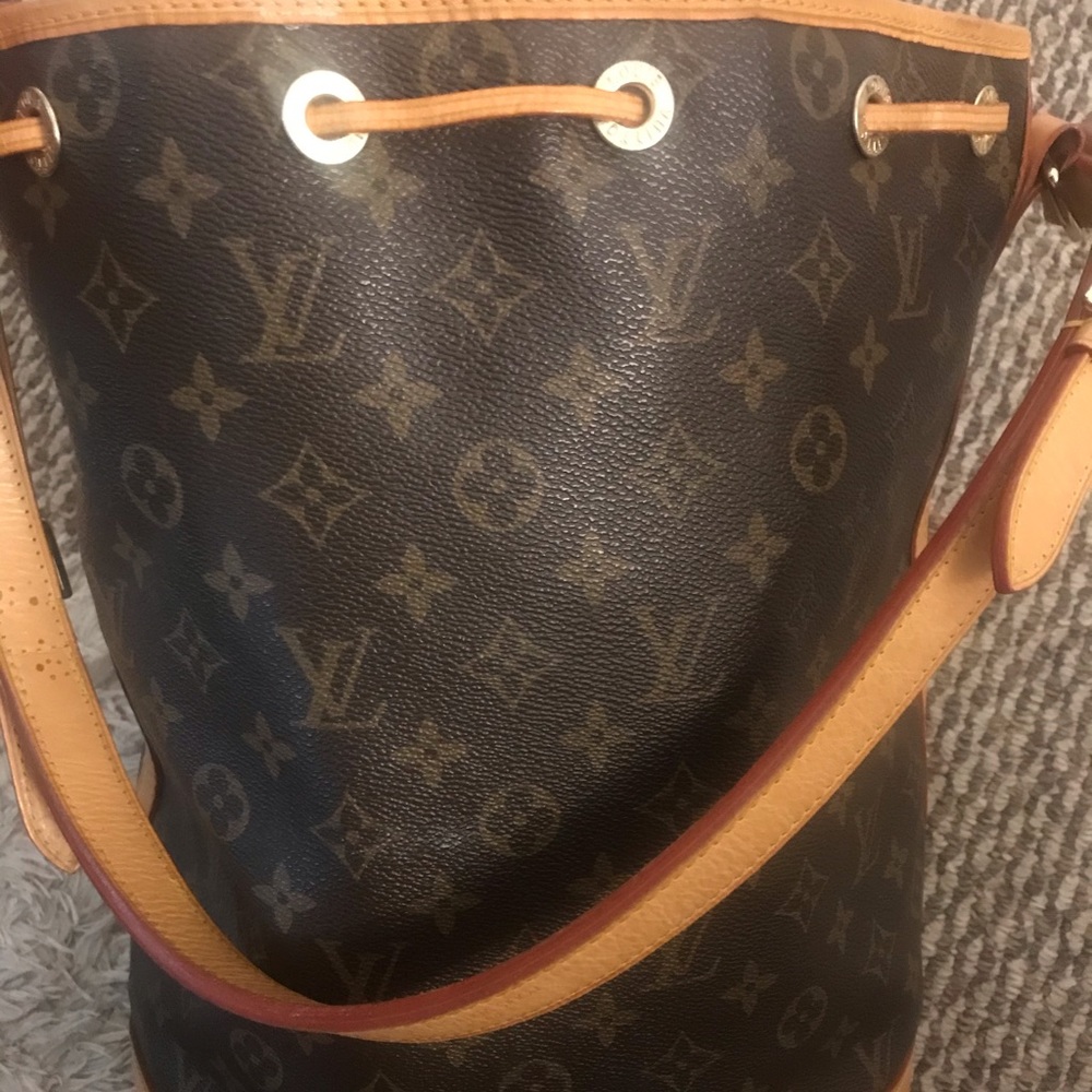 LV Bucket Bag Noe